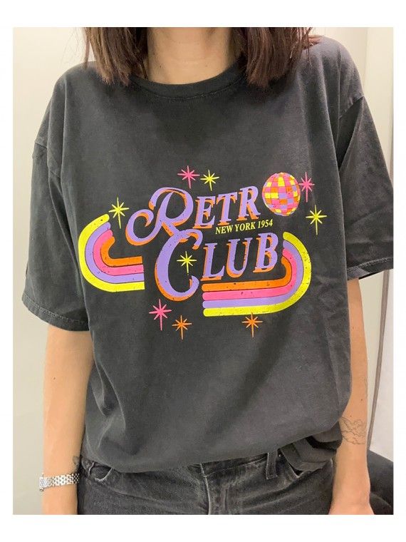 T-shirt Grfica "Retro Club"